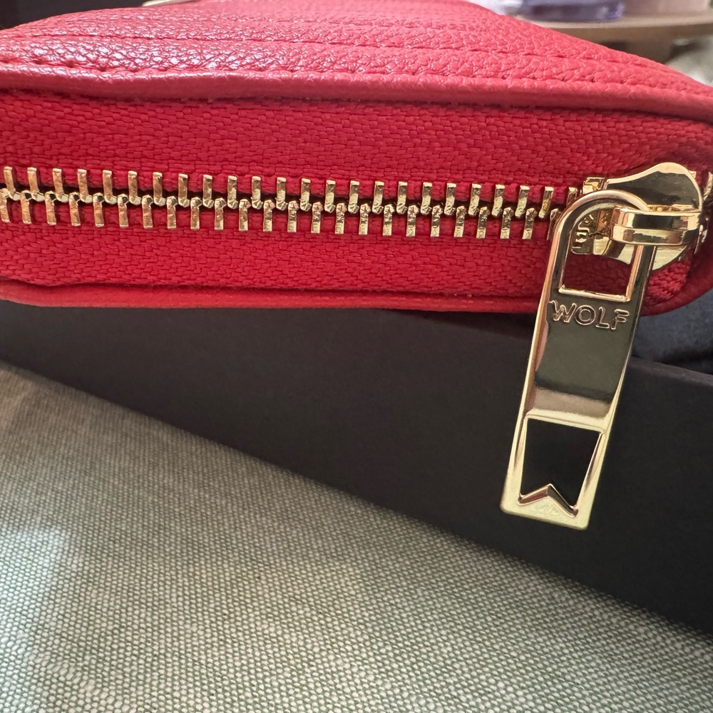 Women Red Wallet - Picture 3 of 10